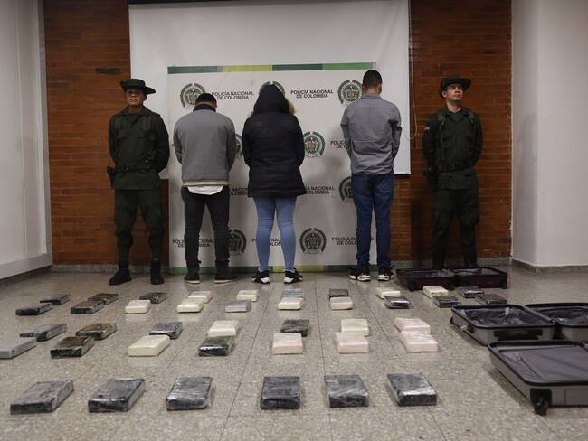 Captura de tres pasajeros con 40 kilos de cocaína en El Dorado. Cortesía: Policía Antinarcóticos.