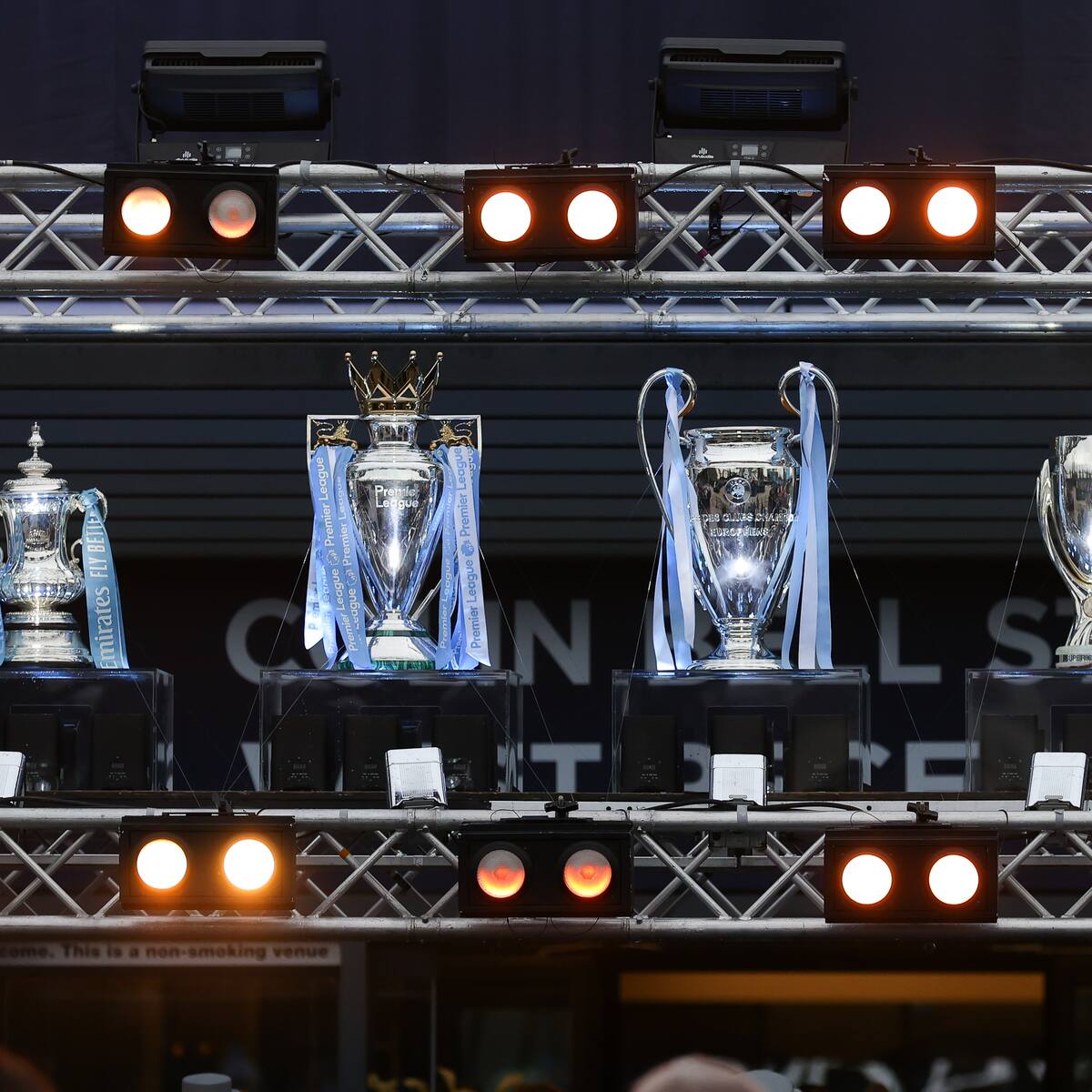 ¡Bendita Premier League! Prográmese con el colombiano que juega el último día del año