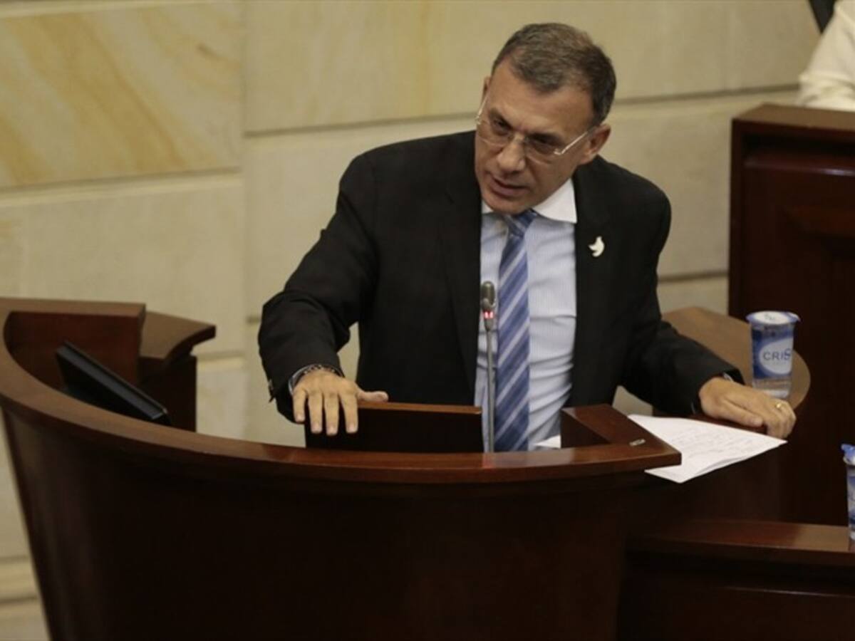 Roy Barreras propone congelar el impuesto predial en el país