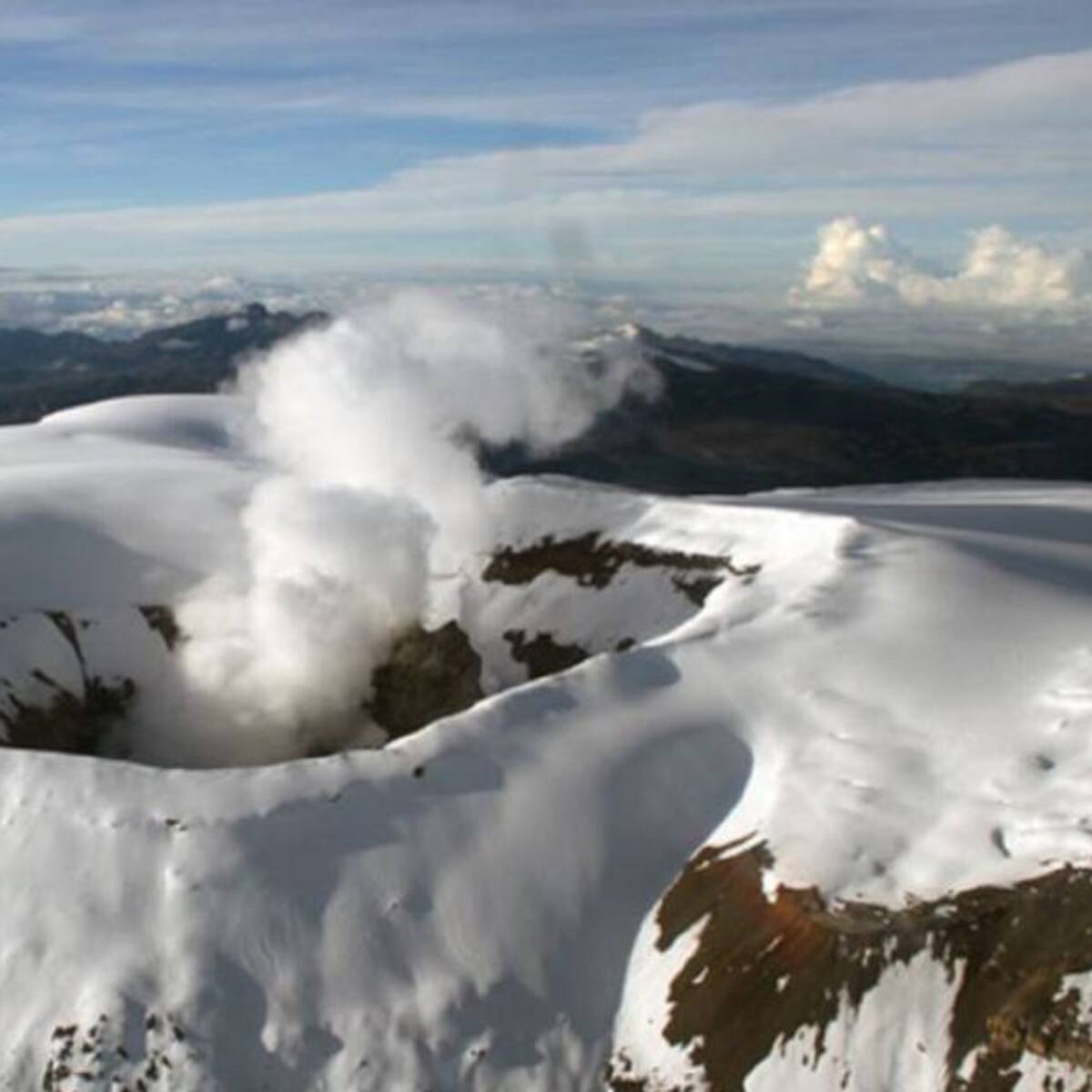 Volcán Nevado del Ruiz es el más activo a nivel país