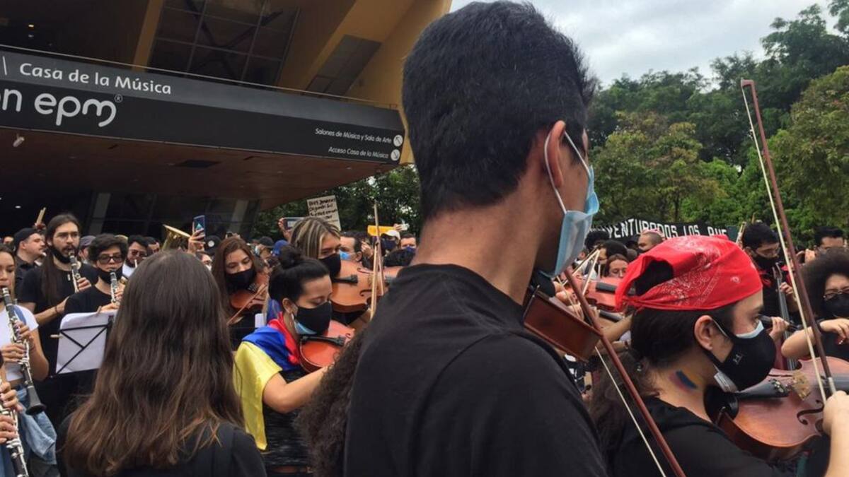 En Medellín deconstruyeron el himno de Colombia