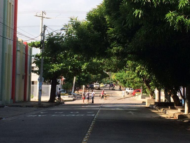 Bloqueo de vías en el barrio Boston por falta de energía.