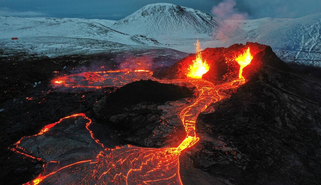 Sorprendentes imágenes quedan tras accidente de drone en un volcán