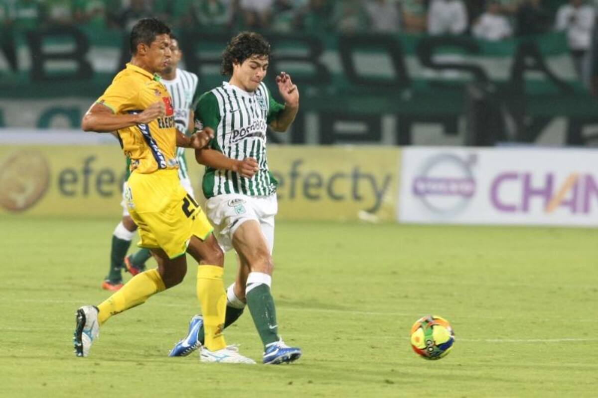 Stefan Medina durante el juego ante los opitas.