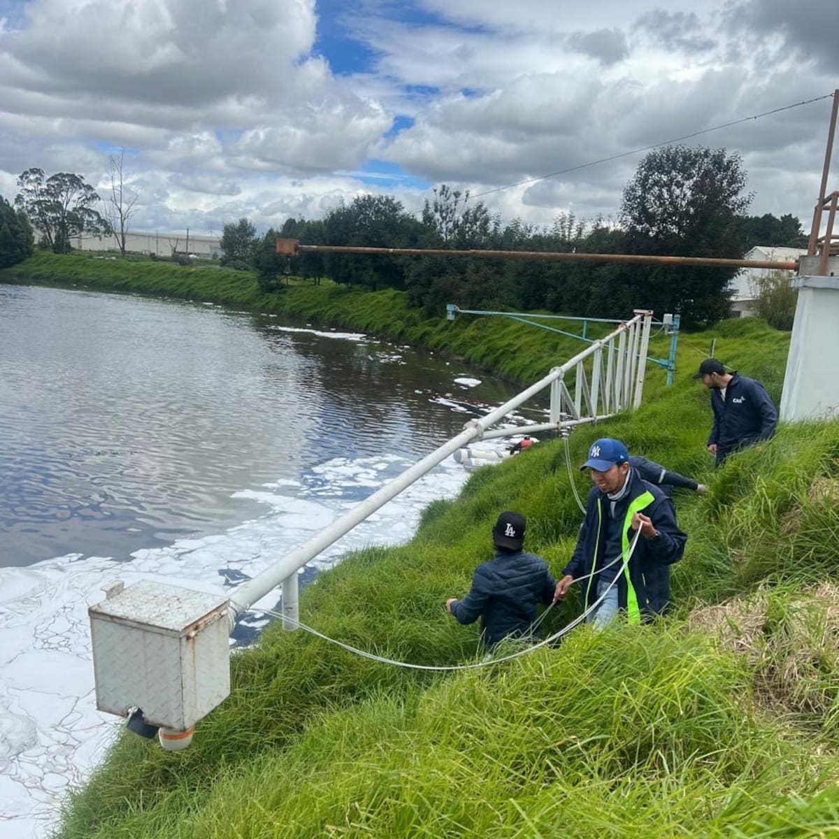 CAR detectó residuos de medicamentos en el río Bogotá