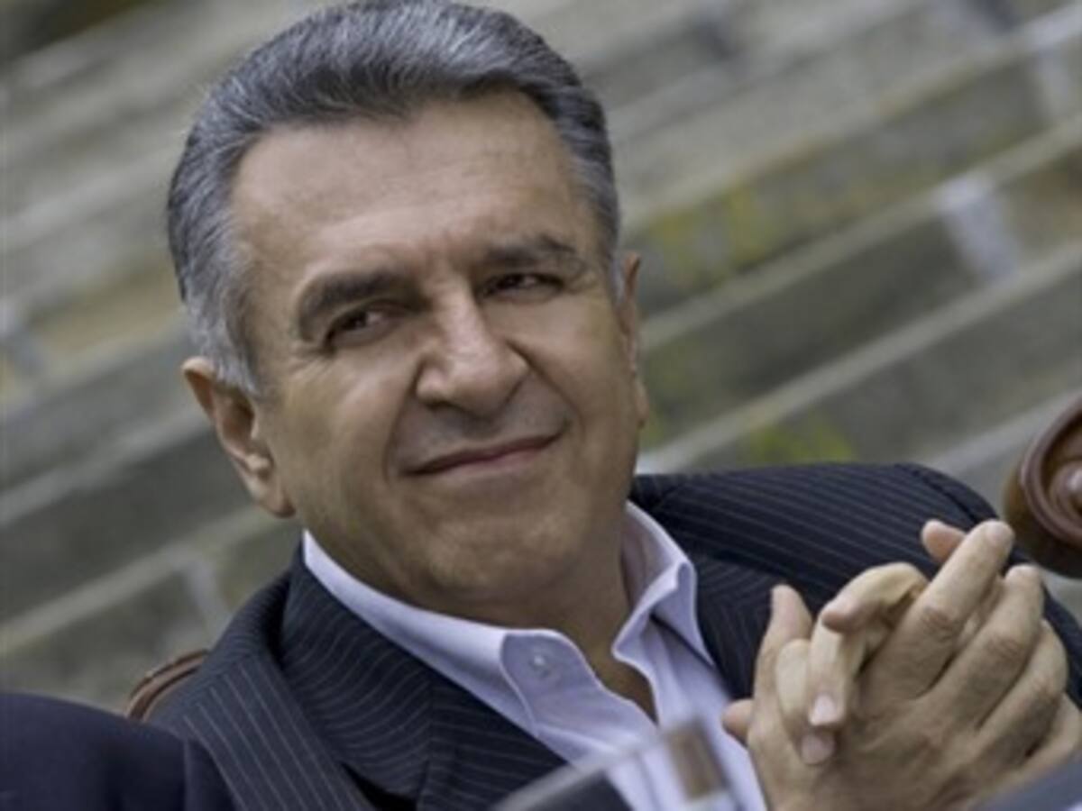 La valla de Uribe hoy es calumniar, calumniar, y calumniar: Garzón