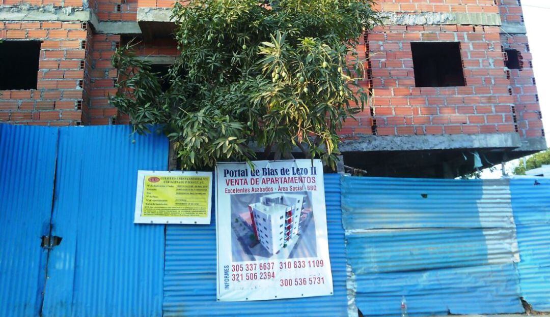 Se trata de extrabajadores de las Alcaldías Locales Dos y Tres quienes omitieron las normas de construcción en sus zonas