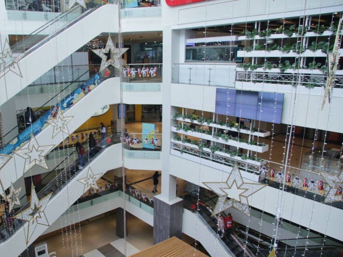 Los centros comerciales del país se preparan para la reapertura