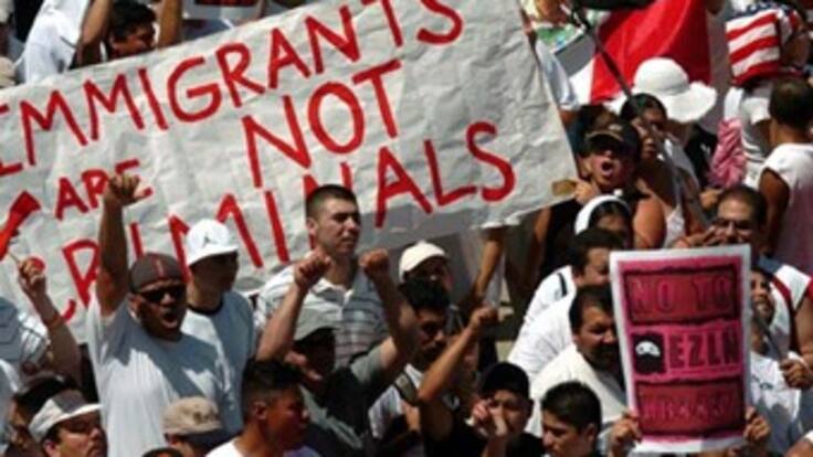 Gobierno de EE.UU. demanda a Arizona por su ley antiinmigrante