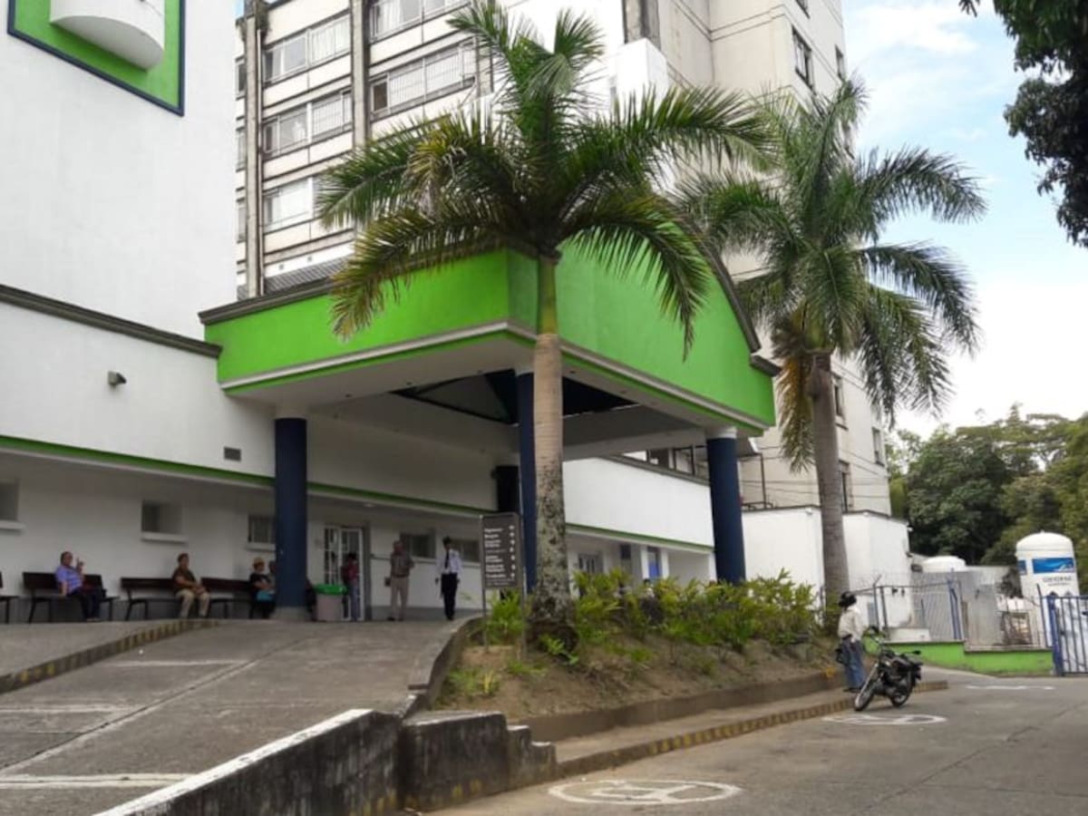 Servicio de urgencias en hospital San Juan de Dios en Armenia en alerta