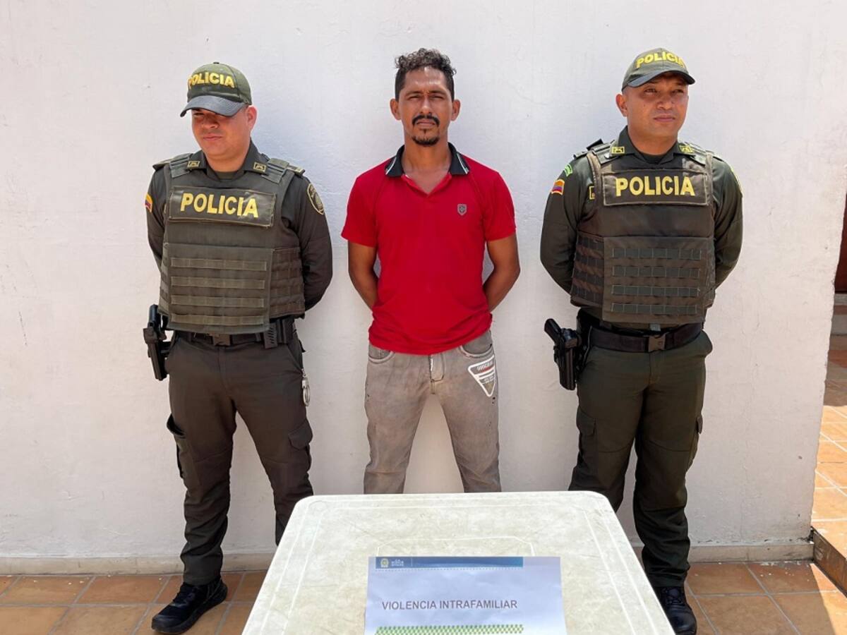 Con palo y machete hombre golpeó a su mujer porque le mandó a lavar los platos en Mompox