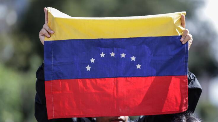 Consulado venezolano en Medellín debe más de 420 millones al dueño