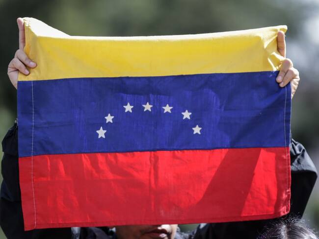 Consulado venezolano en Medellín debe más de 420 millones al dueño