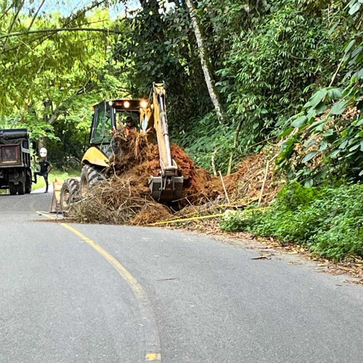 En un solo municipio del Quindío, la maquinaria de la gobernación ha atendido 15 derrumbes