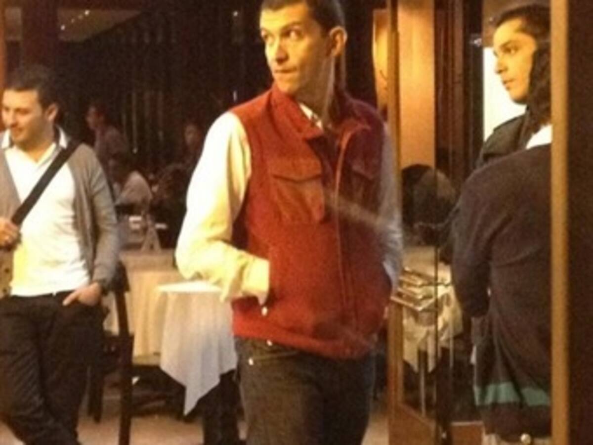 Polémica por foto que muestra a Emilio Tapia otra vez de rumba