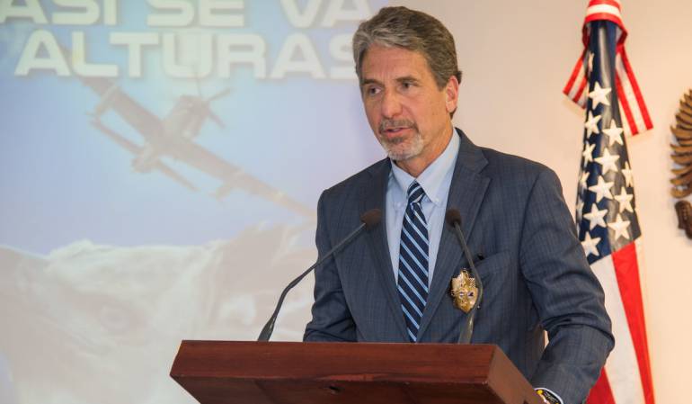 Embajador Kevin Whitaker