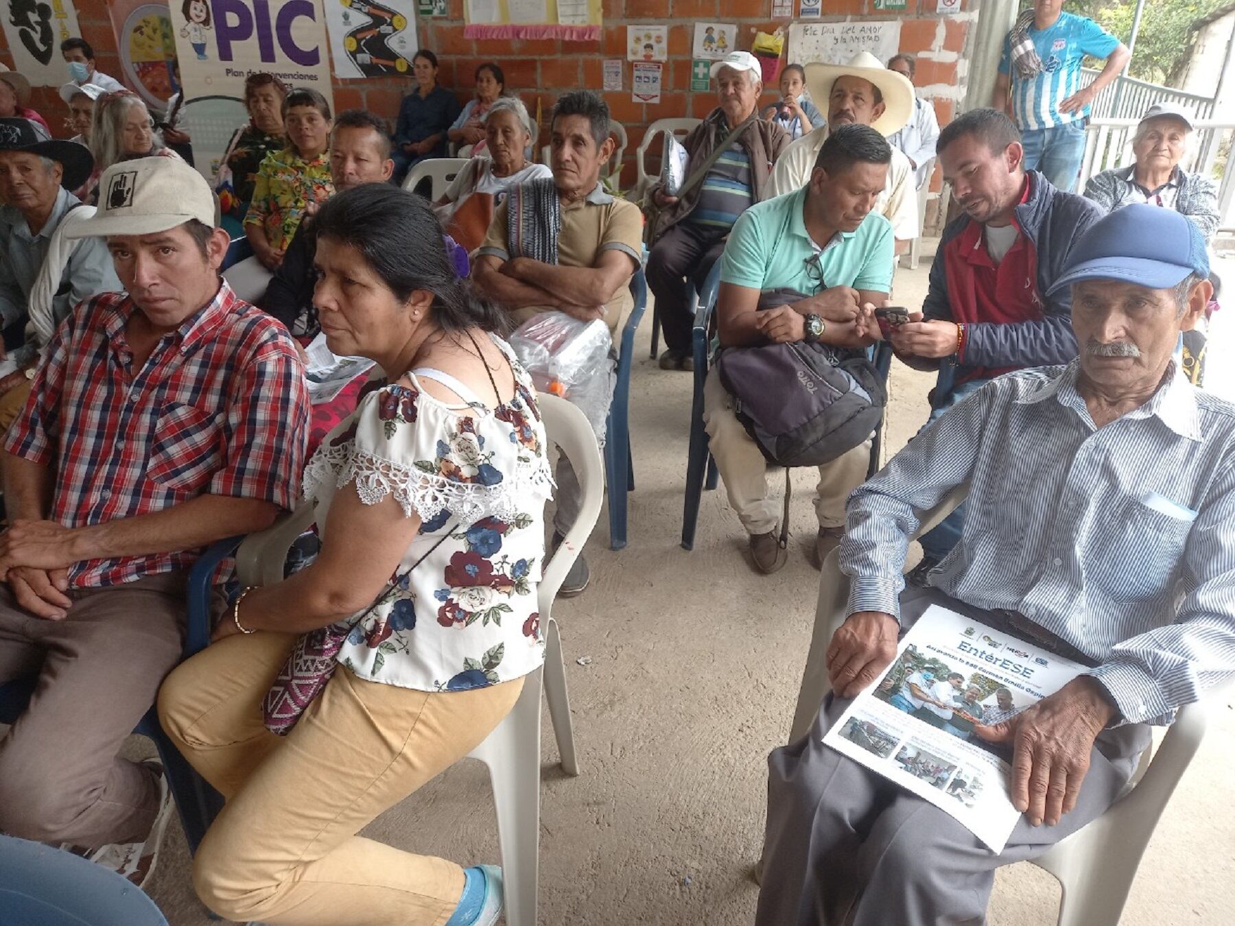 Usuarios rurales de Neiva piden a EPS que se les entreguen medicamentos en el sitio.