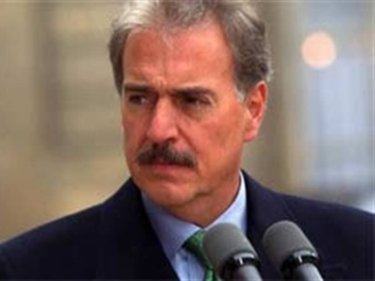 Andrés Pastrana arremete contra el presidente Álvaro Uribe