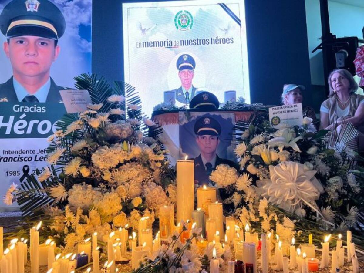 Velatón en Bucaramanga: así recuerdan al intendente que murió cumpliendo su labor