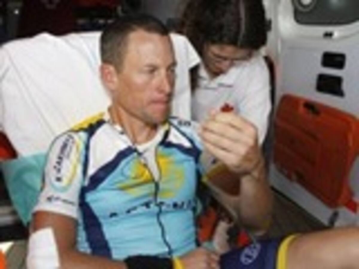 El ciclista estadounidense Lance Armstrong sufrió rotura de clavícula en Vuelta a Castilla y León