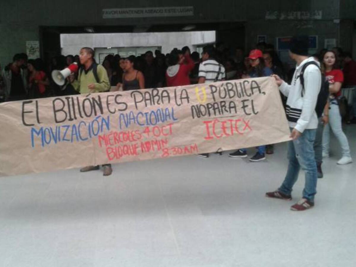 En Armenia estudiantes universitarios marcharon en apoyo a la educación superior pública