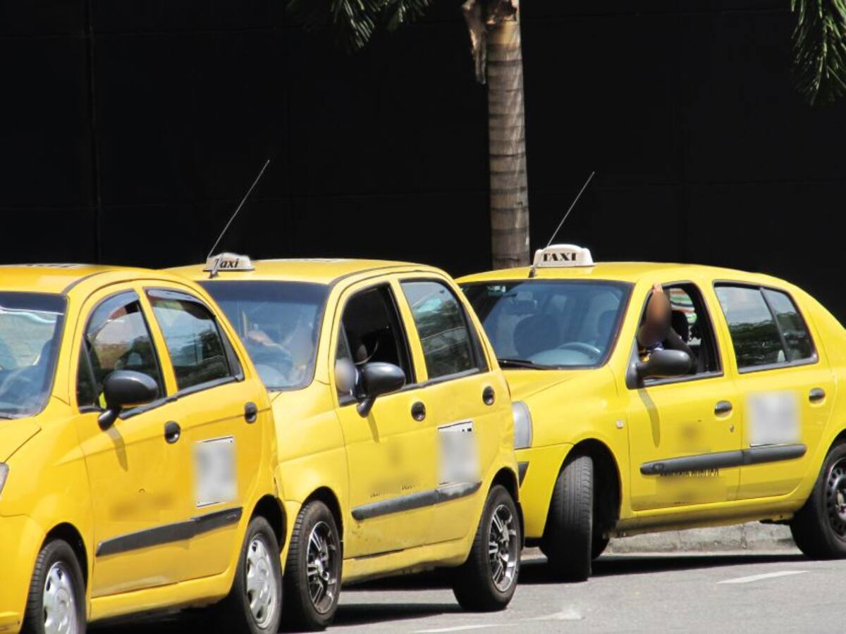 Gobernación entregará ayudas a taxistas del Valle de Aburrá
