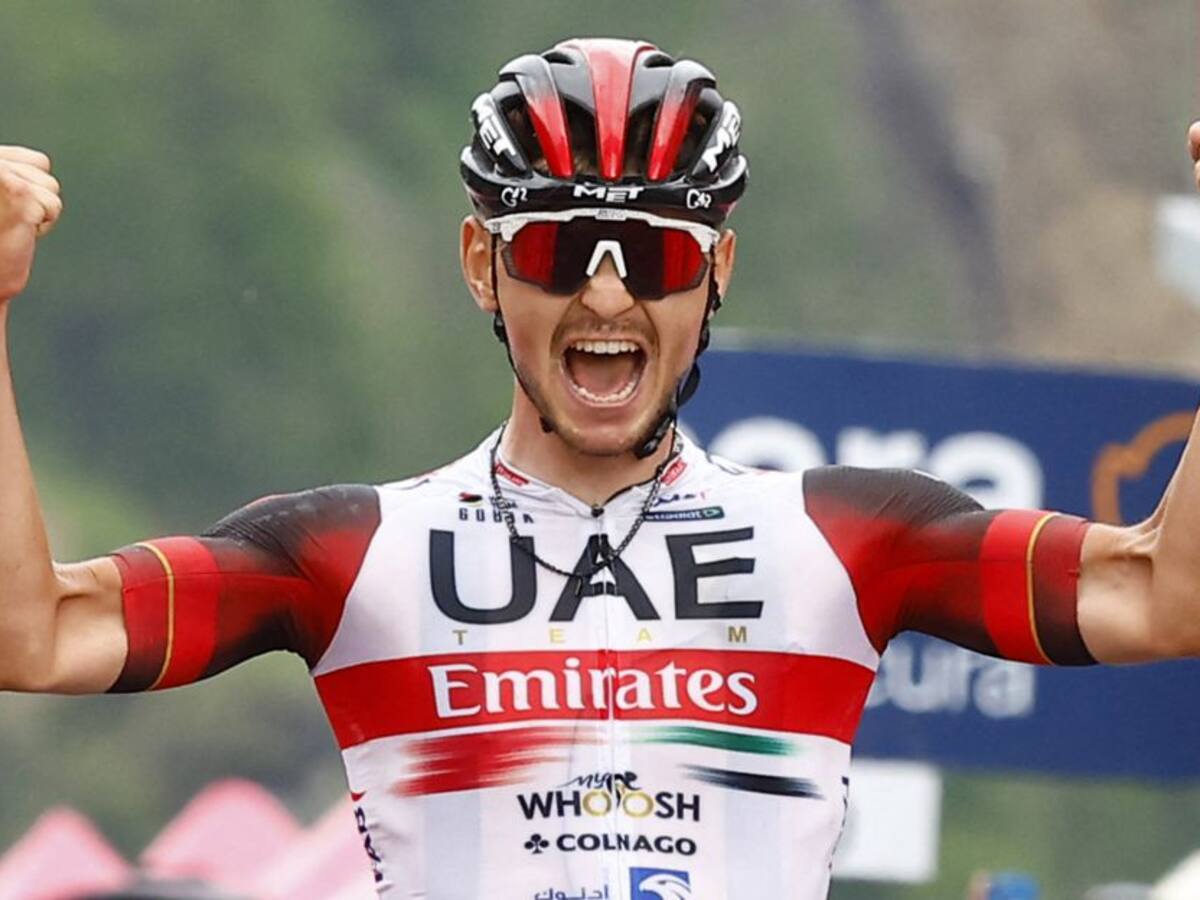 Alessandro Covi gana la Etapa 20 del Giro y Carapaz pierde la maglia rosa