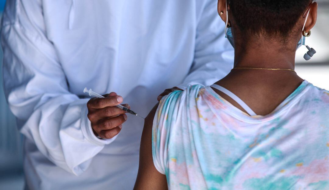 Vacunación COVID-19