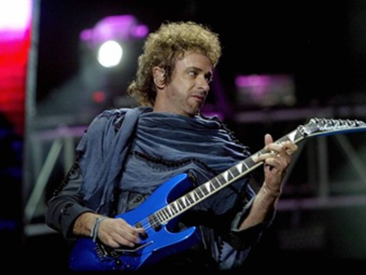 Cerati supera cuadro de neumonía y vuelve a la clínica que le aloja desde noviembre