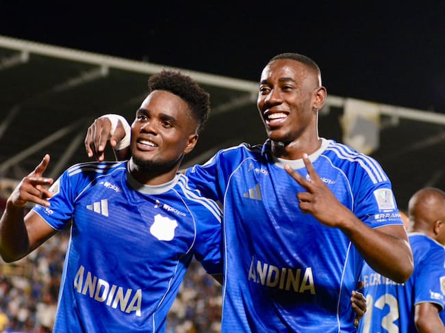 Andrey Estupiñán festeja su primer gol con la camiseta de Millonarios / Colprensa.