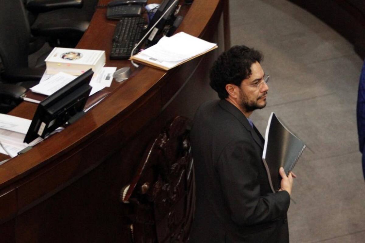 El senador del Polo Democrático Iván Cepeda fue el citante del debate en el Congreso donde pretende demostrar los nexos de Álvaro Uribe con ilegales.
