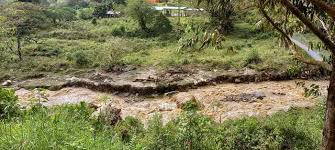 Fuertes lluvias en el Huila, dejan perdidas materiales. Foto Cortesía