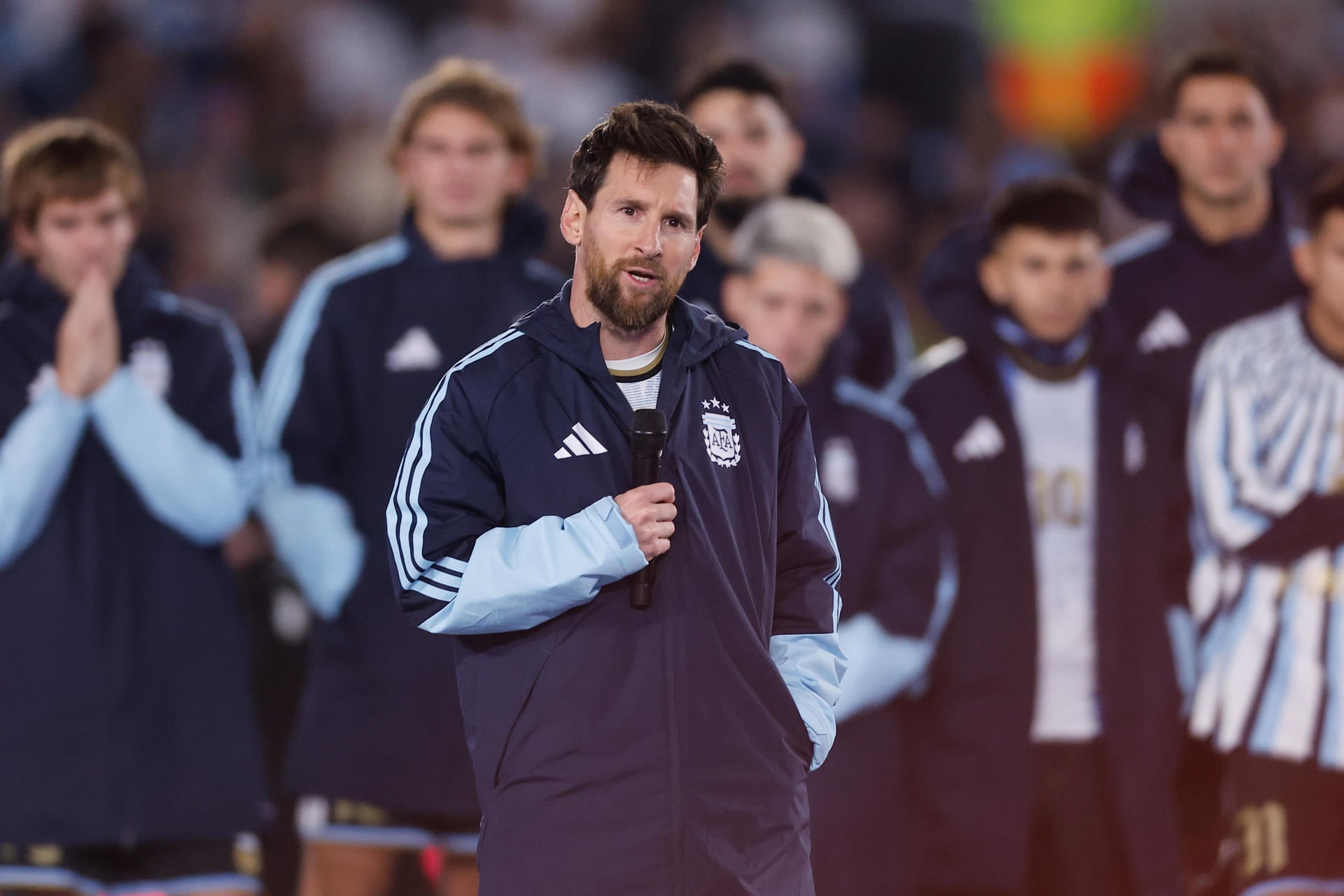 Lionel Messi y su discurso de despedida de la selección argentina. EFE/ Juan Ignacio Roncoroni