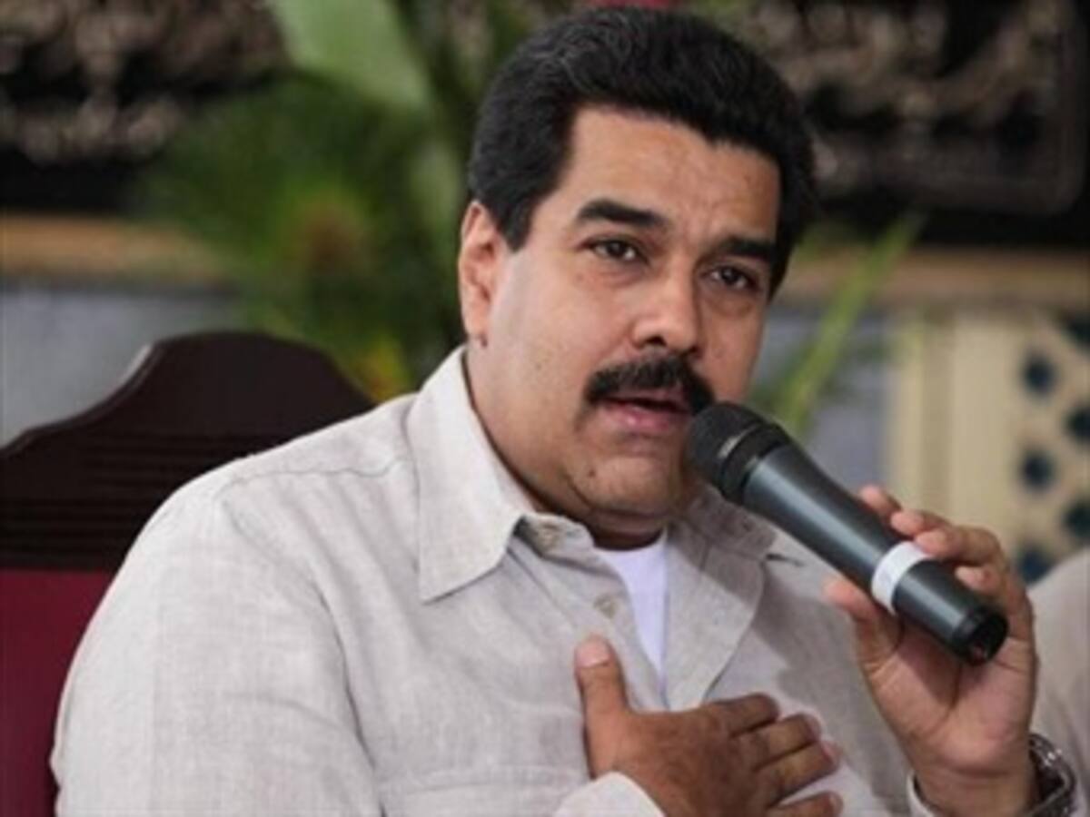 Maduro ordena auditoría a notarías de frontera con Colombia por narcolavado
