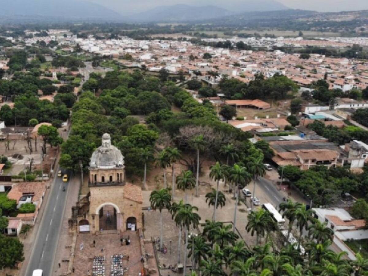 Autoridades en Villa del Rosario anuncian medidas de movilidad
