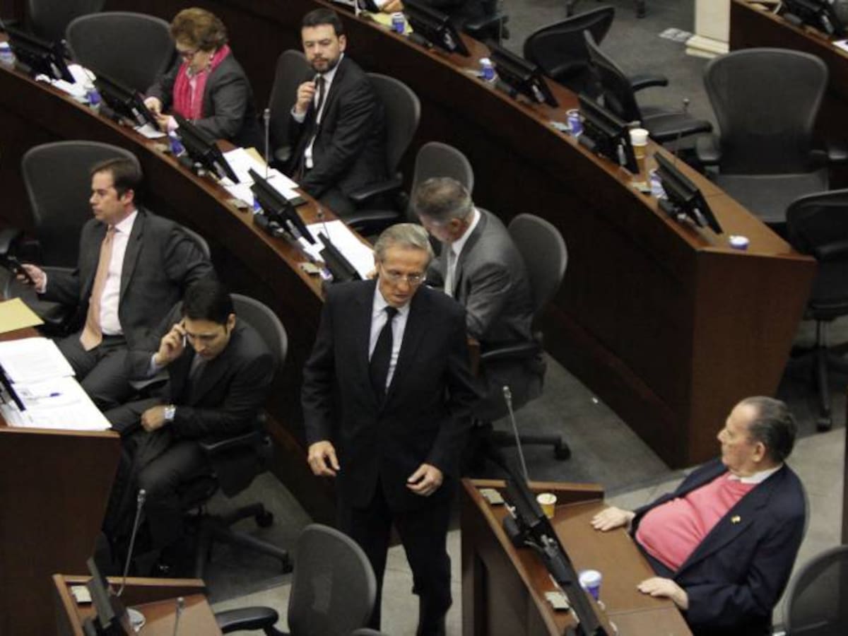 Surge propuesta para que representantes con mayor votación ocupen curul en senado