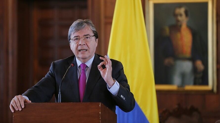 Carlos Holmes Trujillo aseguró que no existe un “choque de trenes” entre el Gobierno y la Justicia Especial, puesto que no hay un interés de atacarla. Foto: Colprensa