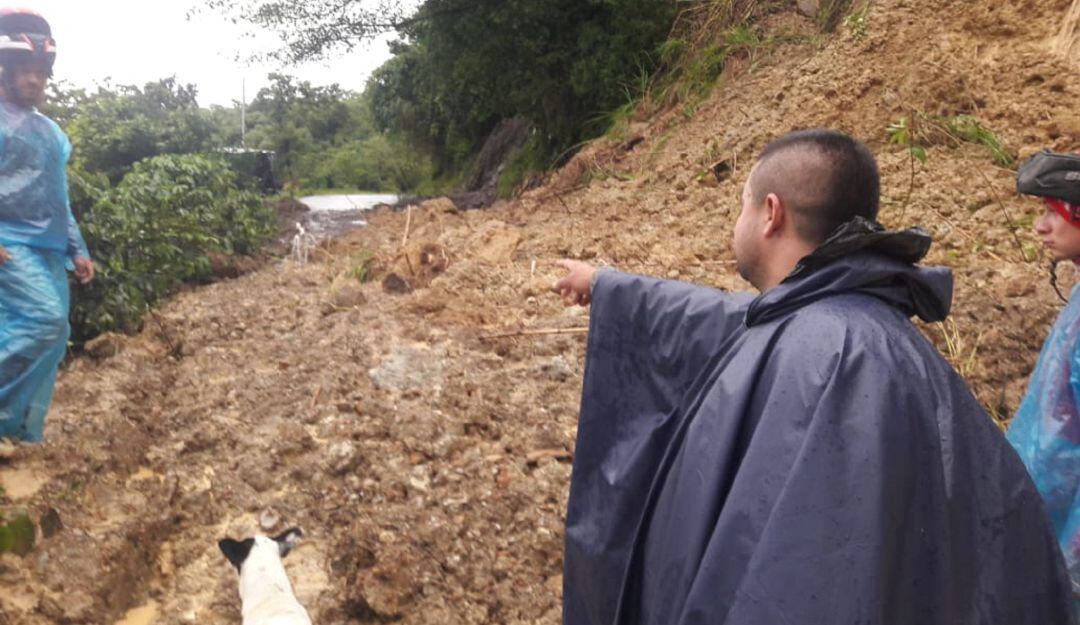 Vía Salamina - La Unión en el sector Carretero