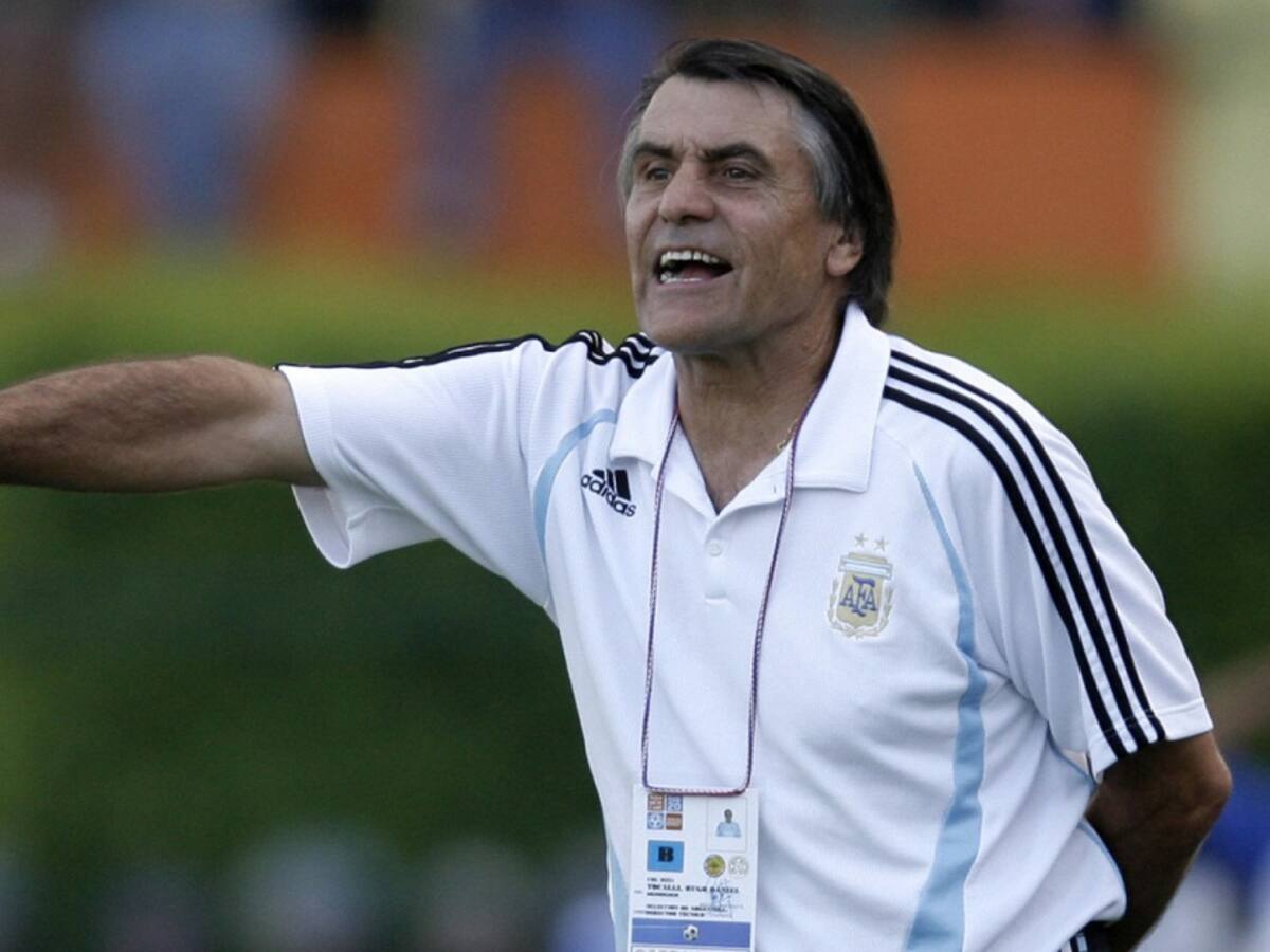 Hugo Tocalli recuerda a Messi y Riquelme, dos cracks a los que dirigió