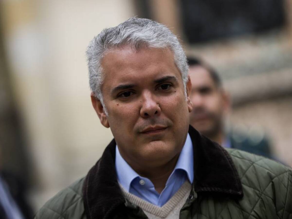 Dialogar en medio de la diferencia ayuda al país: Duque sobre reunión Petro-Uribe