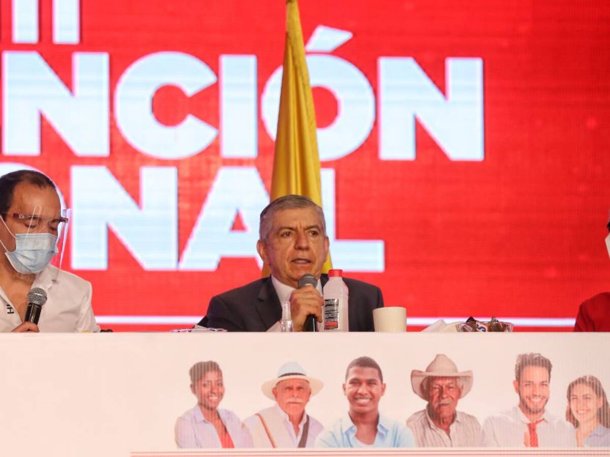 Partido Liberal abre investigación contra el senador Mario Castaño