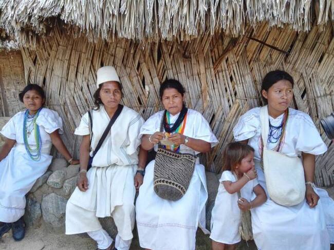 FOTO CARACOL RADIO