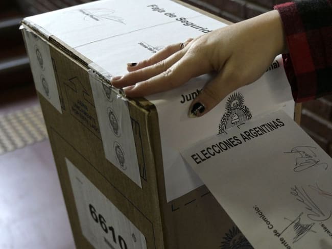 En Argentina autoridades electorales rechazan dudas sobre transparencia