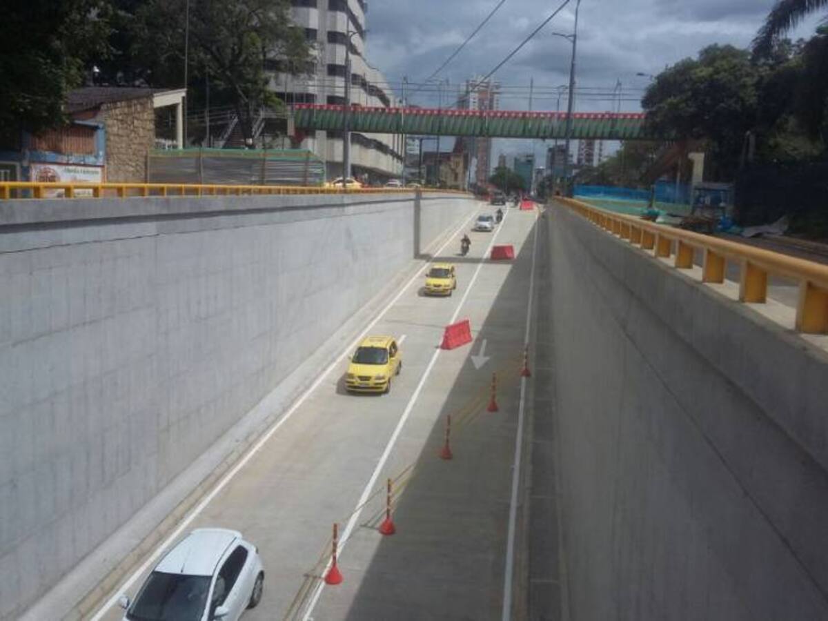 Habilitado deprimido del Mesón de los Búcaros en sentido Sur - Norte