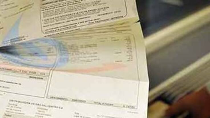 Las empresas se comprometen con la reducción del consumo de papel. Una fórmula no recibir factura sino los reportes de las cuentas vía mail