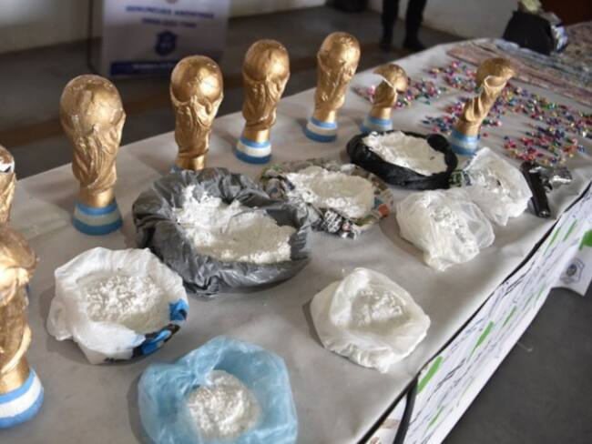 Los “Narcos de la Copa”: traficaban droga en trofeos futbolísticos falsos