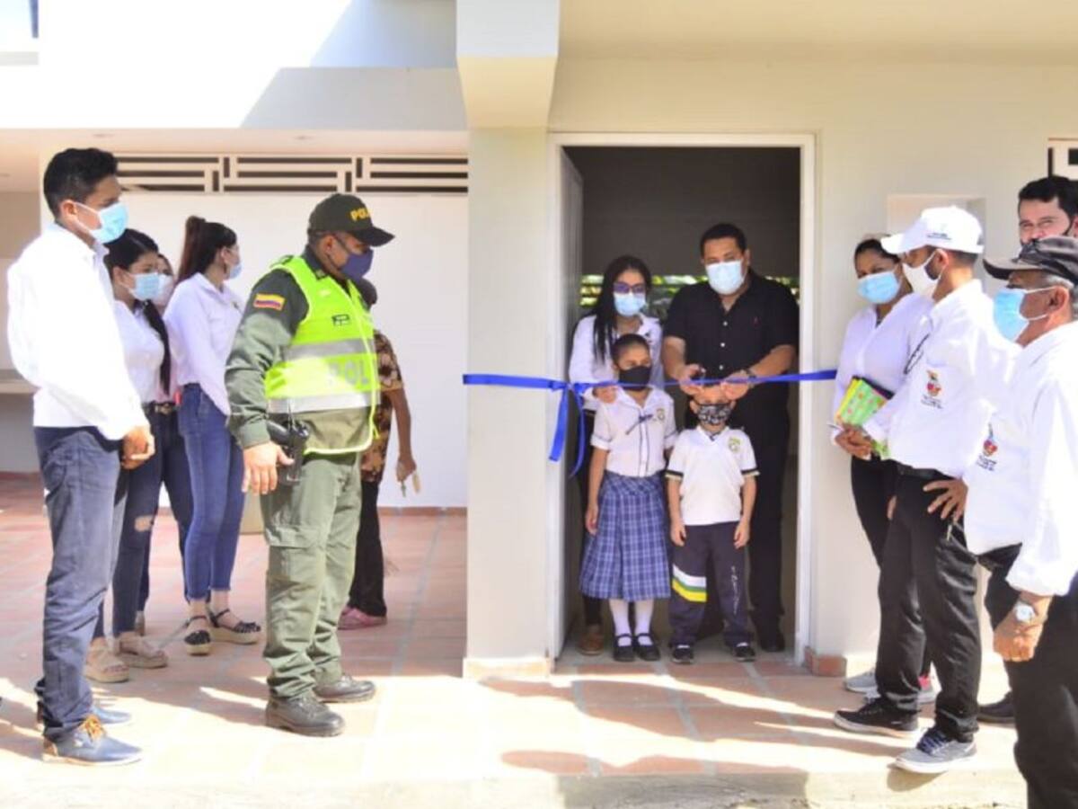 Alcaldía de San Fernando- Bolívar entrega aulas y baterías sanitarias