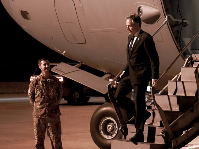 ANKARA, TURKIYE - NOVEMBER 06: United States Secretary of State Antony Blinken (R) is seen upon his arrival at the airport prior to his meeting with Turkish Foreign Minister Hakan Fidan in Ankara, Turkiye on November 06, 2023. (Photo by Ercin Erturk/Anadolu via Getty Images)