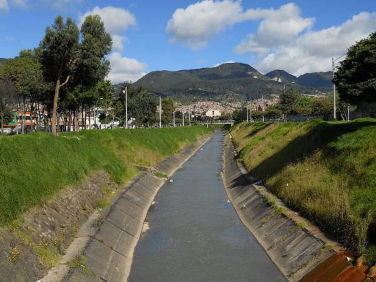 En abril terminarían obras de recuperación del río Fucha en Bogotá