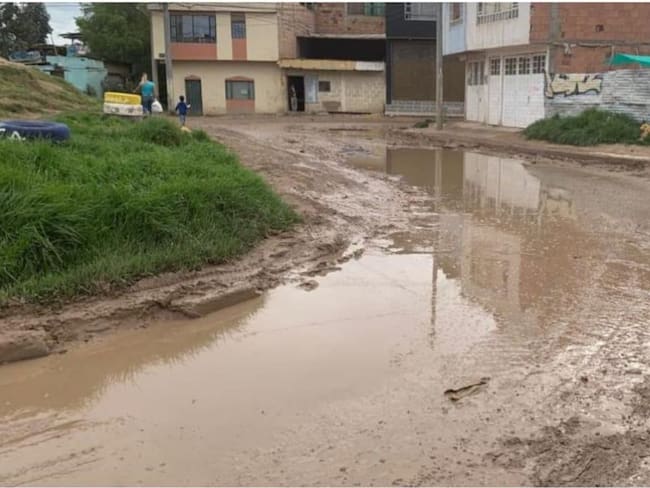 Fuertes lluvias generan inundaciones en la localidad de Bosa